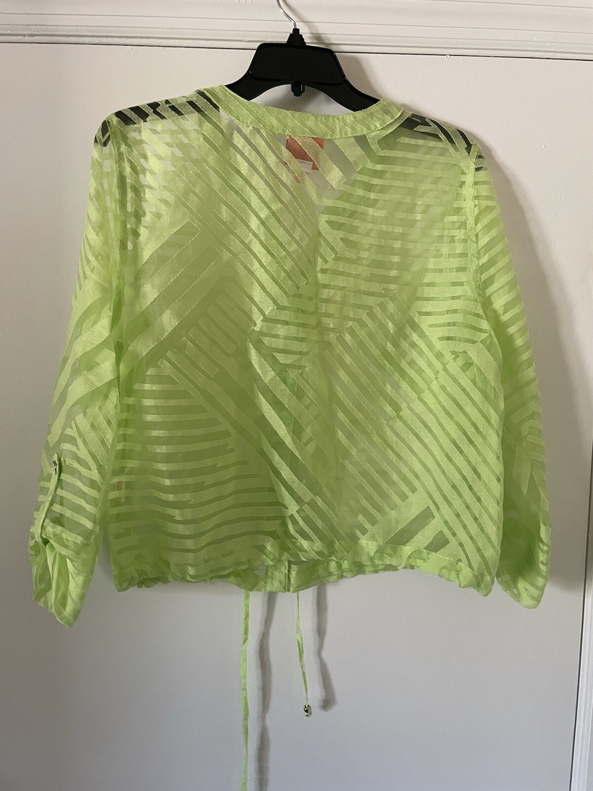 Mixed bulk clothing haul for woman’s (includes shirts, dresses etc) 200$+ value