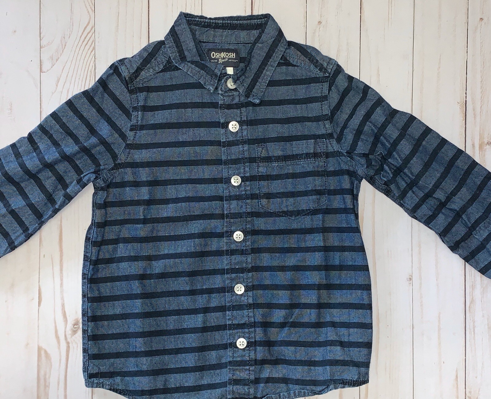 Oshkosh & Carter’s Toddler Boy’s Button Down Collared Shirts Size 4T Lot Of 2