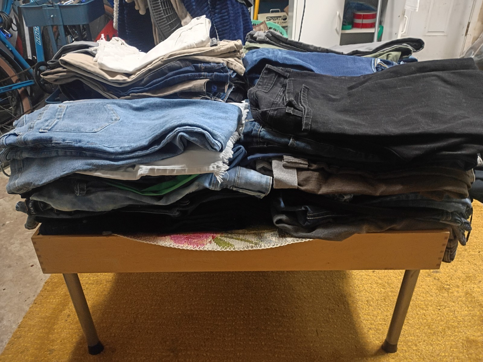 Mixed Jeans & Pants Lot, Denim Solid Classic, Multicolor, Unisex Adults