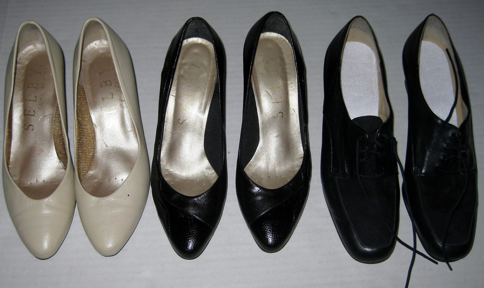 Lot of 3 Selby&rsquo;s Lady Shoes Beige Black Pump Oxford Heel Suede 5 & 5 1/2 M