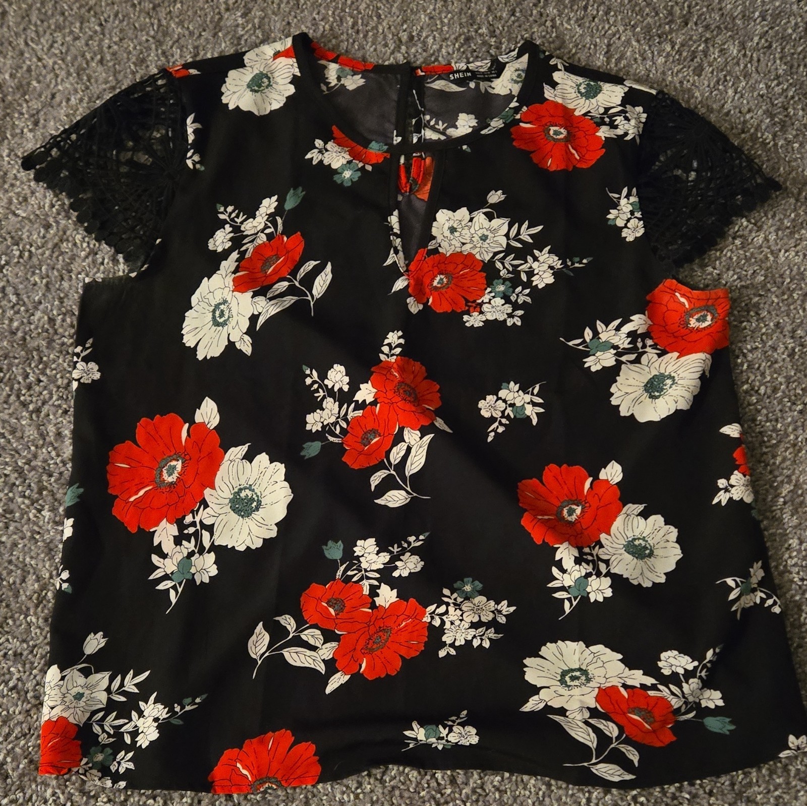 SHEIN Women’s 3pc Top Lot Size S Graphic Tee Long Sleeve Ruched Floral Blouse
