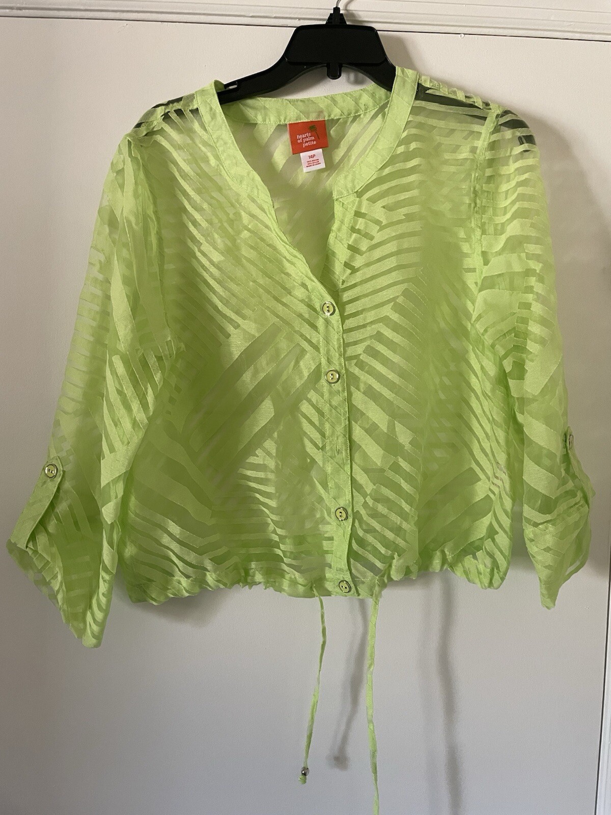 Mixed bulk clothing haul for woman’s (includes shirts, dresses etc) 200$+ value