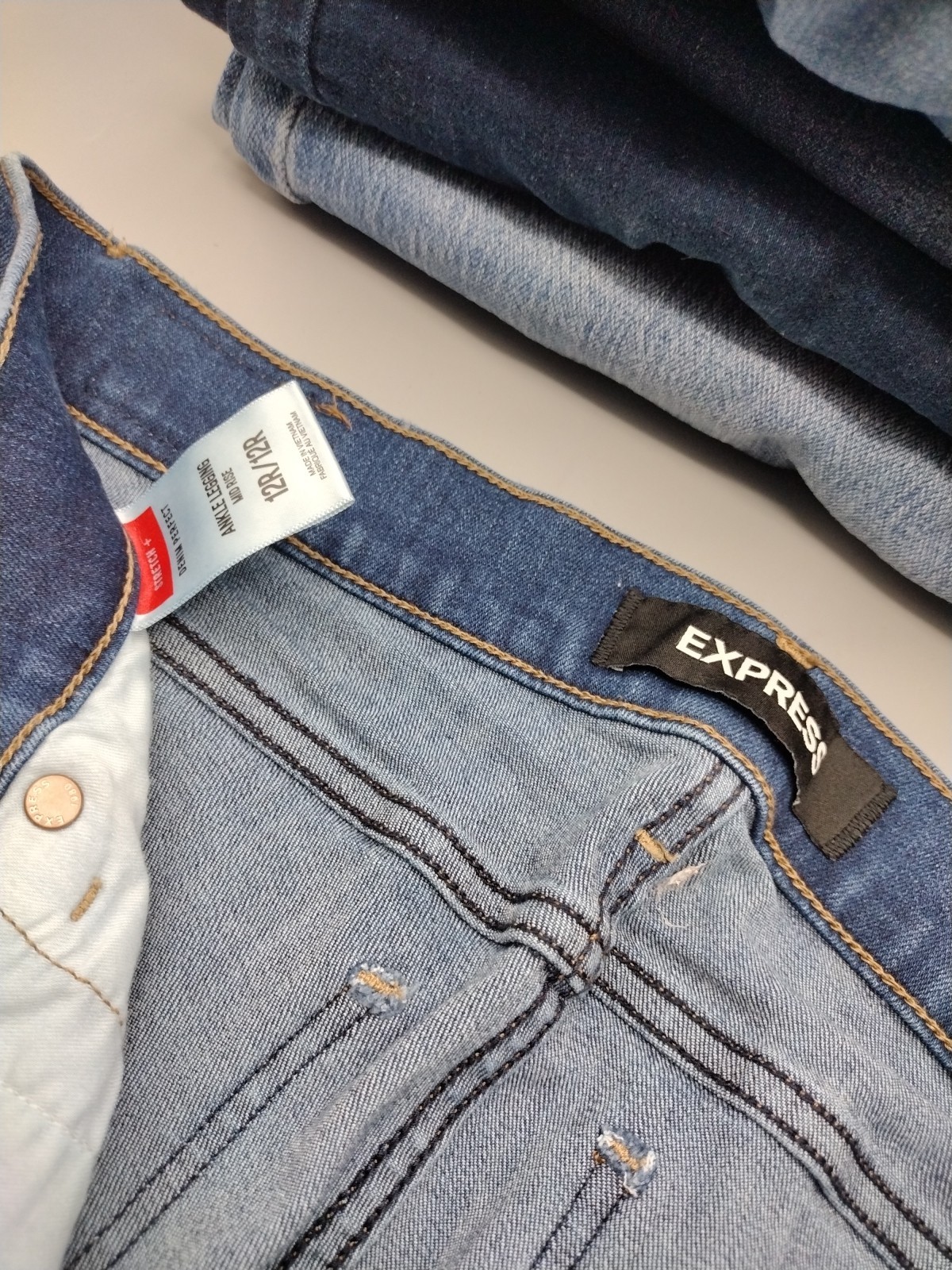 Wholesale 10pc Lot Women&rsquo;s Jeans Multiple Brands American Eagle Levi&rsquo;s Resell