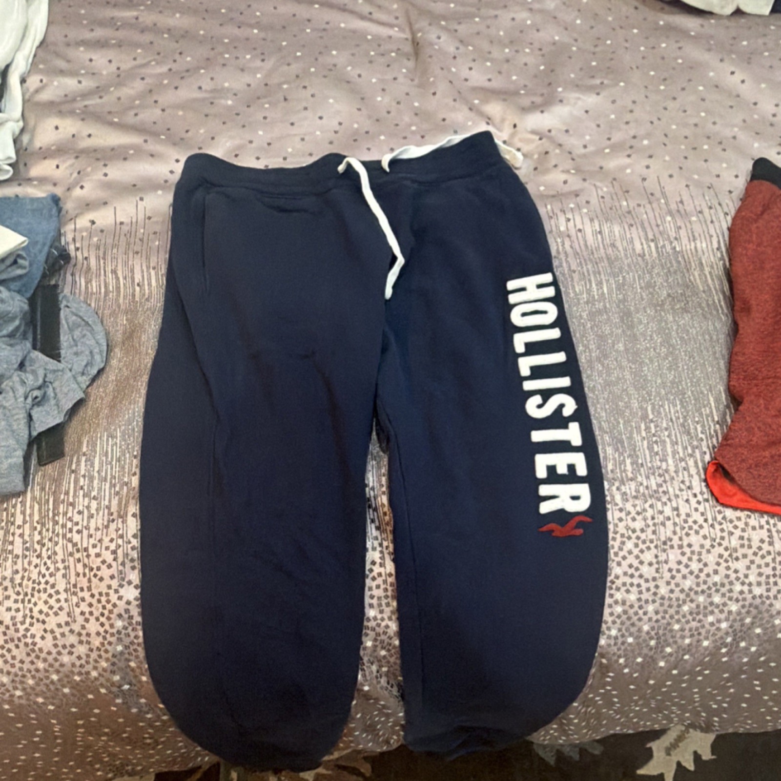 Boys Clothing Bundle (25+ Pieces) – Hollister, Billabong, Nike, Vineyard Vines