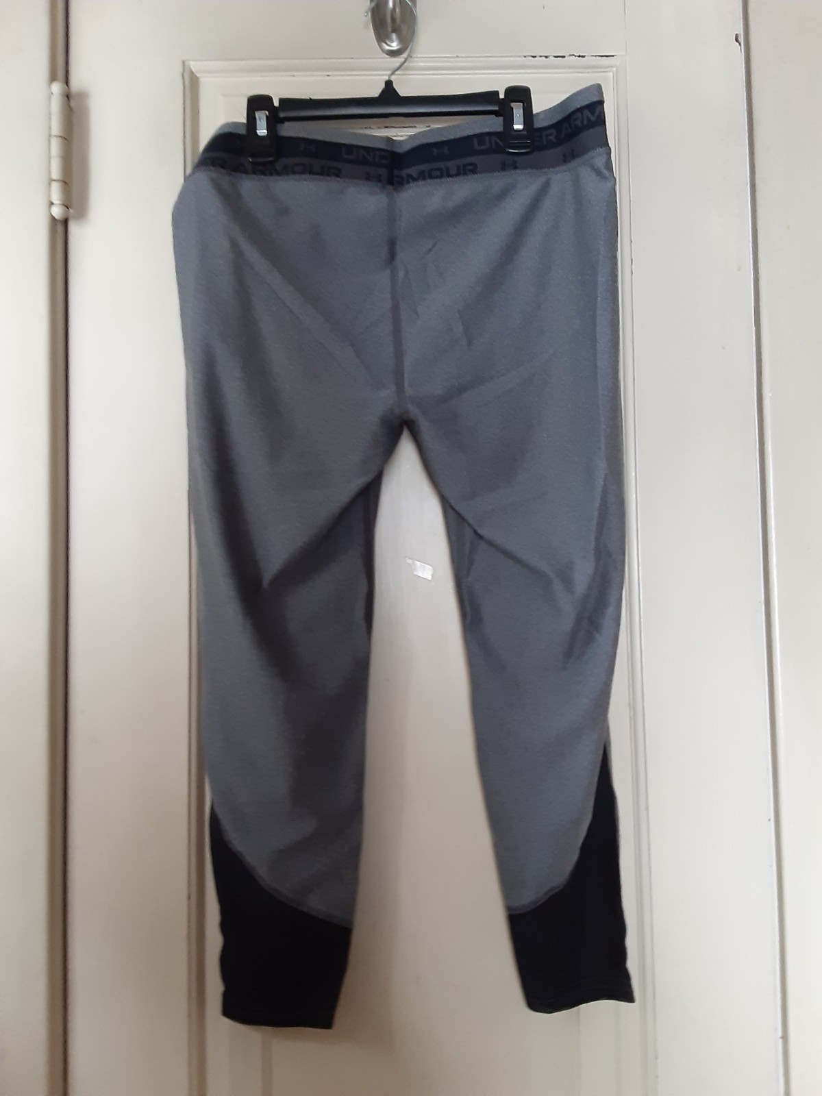 Under Armour Girls Youth Lot ( TWO Leggings/1 Tank Top) Size YXL NEW WITH TAGS
