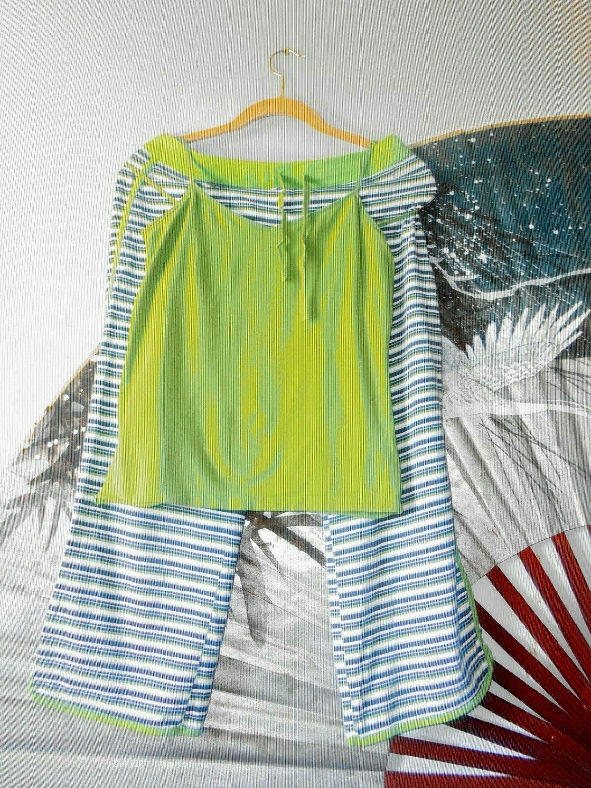 Women&rsquo;s 2 piece Outfit size Small and Medium by Old Navy and Mossimo