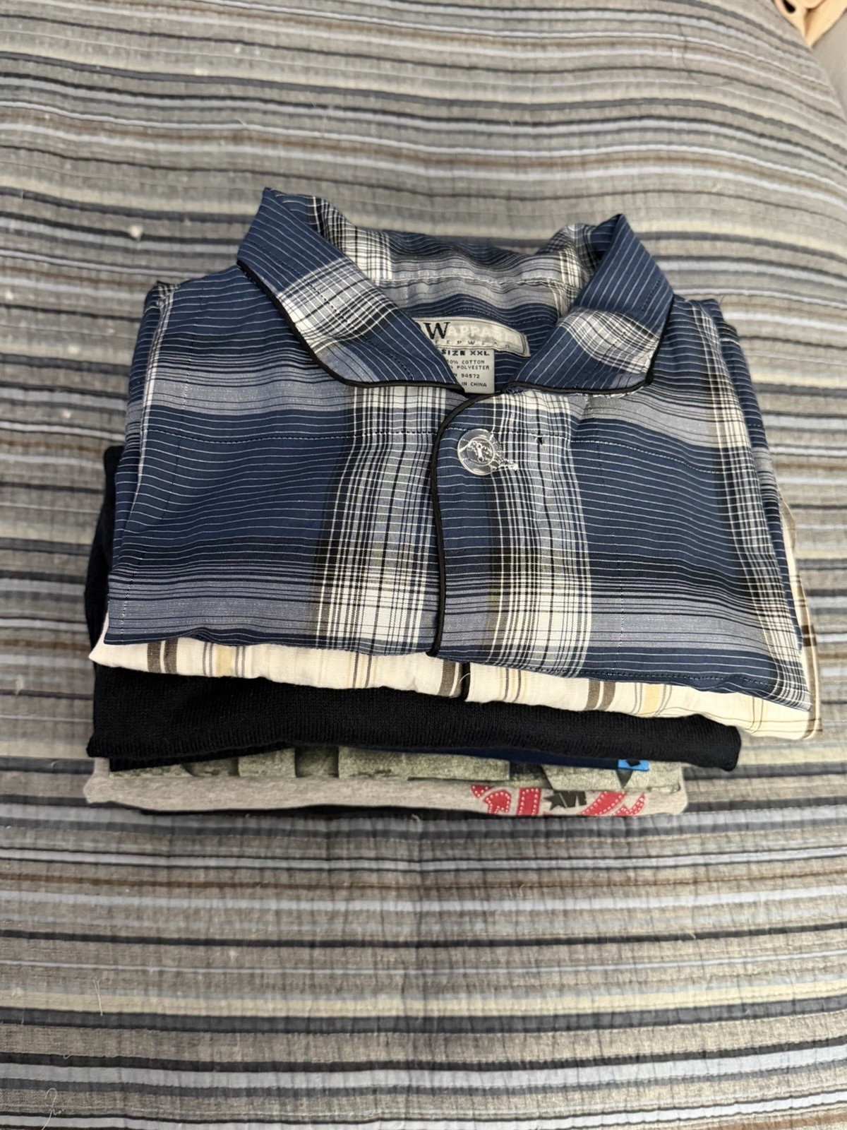 Six XXL men’s shirts