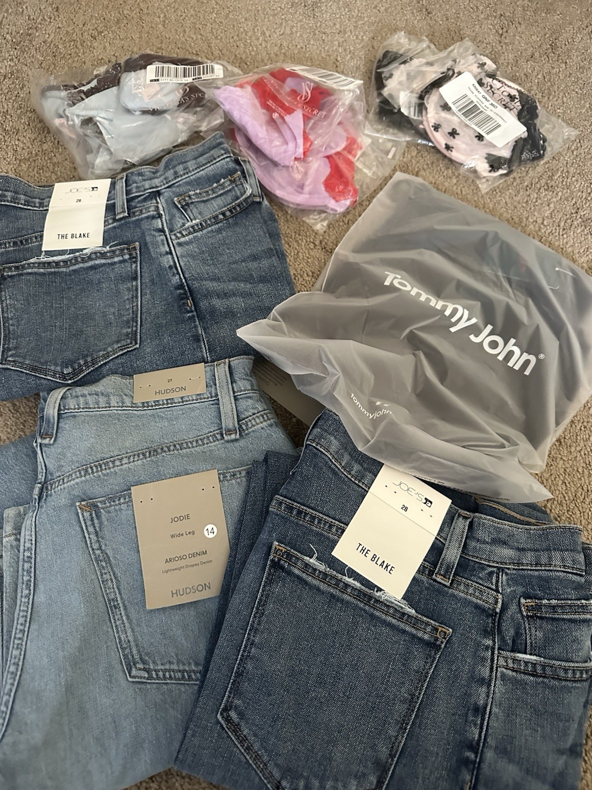 Variety Clothes 25 Lot/ Atoir, Bishop & Young, Joe’s Jeans, Hudson Jeans