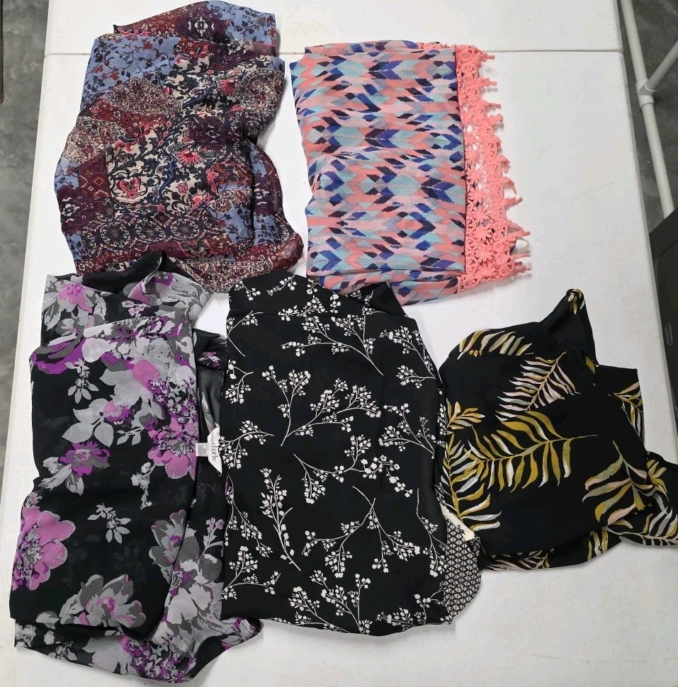 Womens Kimonos Lot Sizes Small And Medium Lot Of 5 Cover Ups