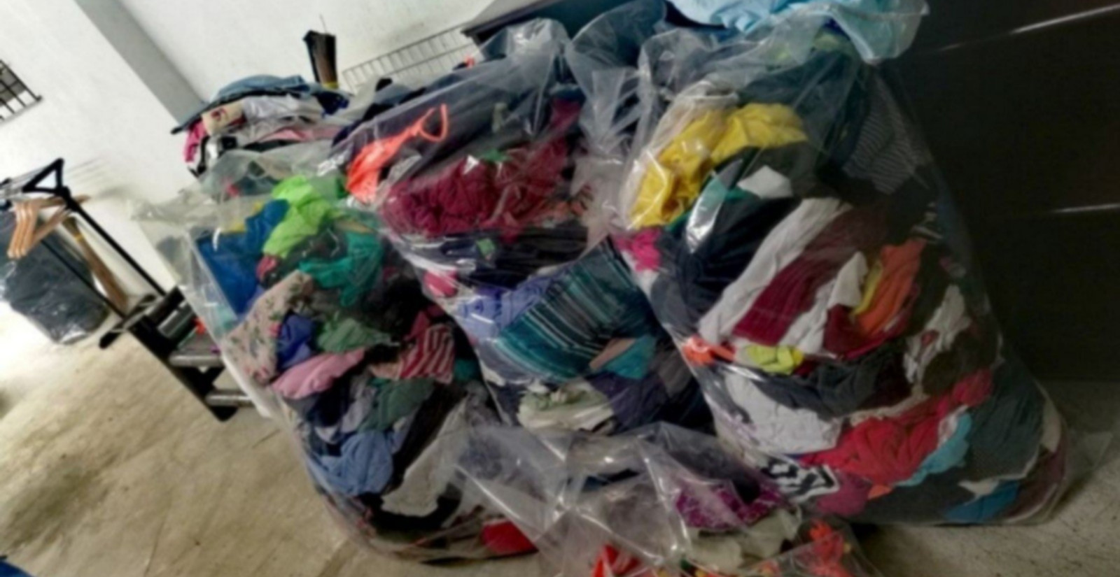 FREE WOMEN&rsquo;S Lot of Clothing Reseller Resale Clear the Pallet Bundle Size 2X/3X