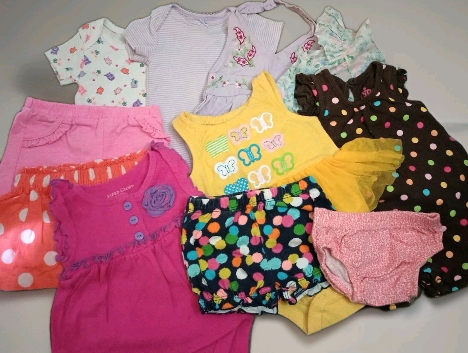 12 PCS / Baby Girl&rsquo;s 0-3 months / Vintage 2013 /Carter&rsquo;s, Circo, Old Navy – EUC