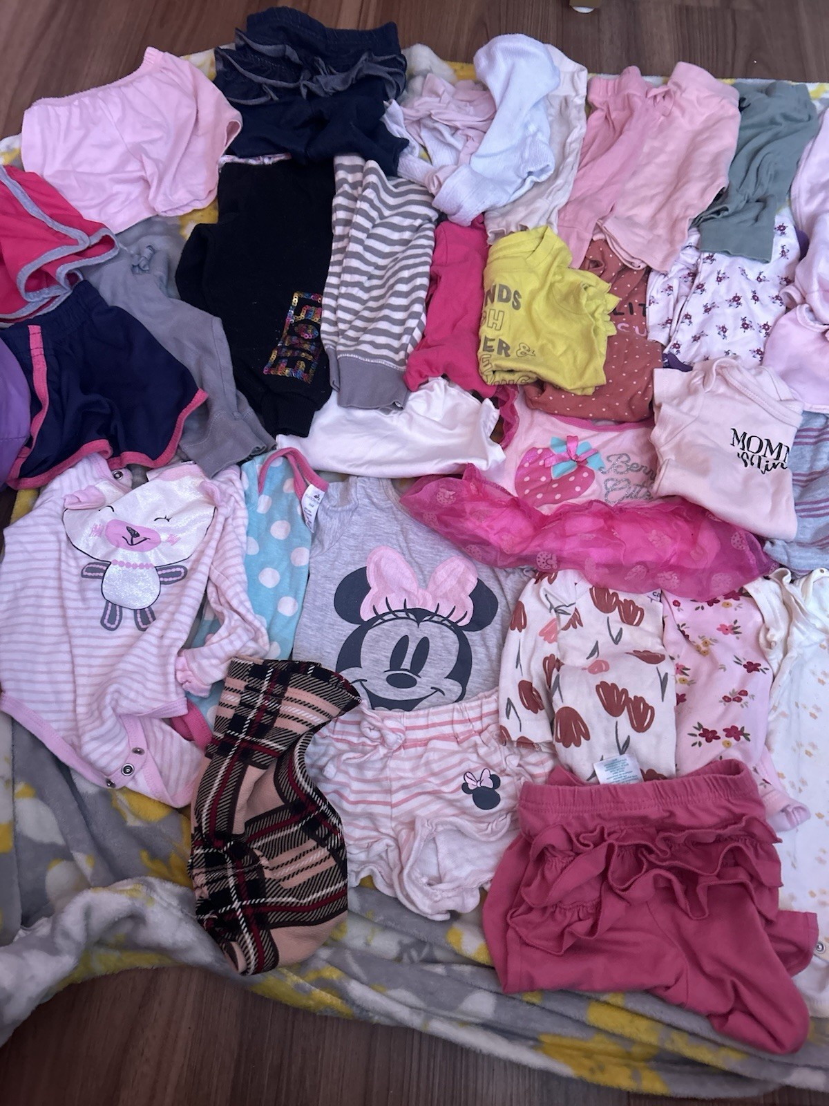 GUESS Baby Girl Cotton Clothing Lot Minnie Mouse Multicolor 0-6M 6/9M/ 12M 43pc