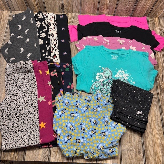 Girls Clothing Lot Size L 10-12 Bluey, Nike, Old Navy, Place – Leggings, Tees