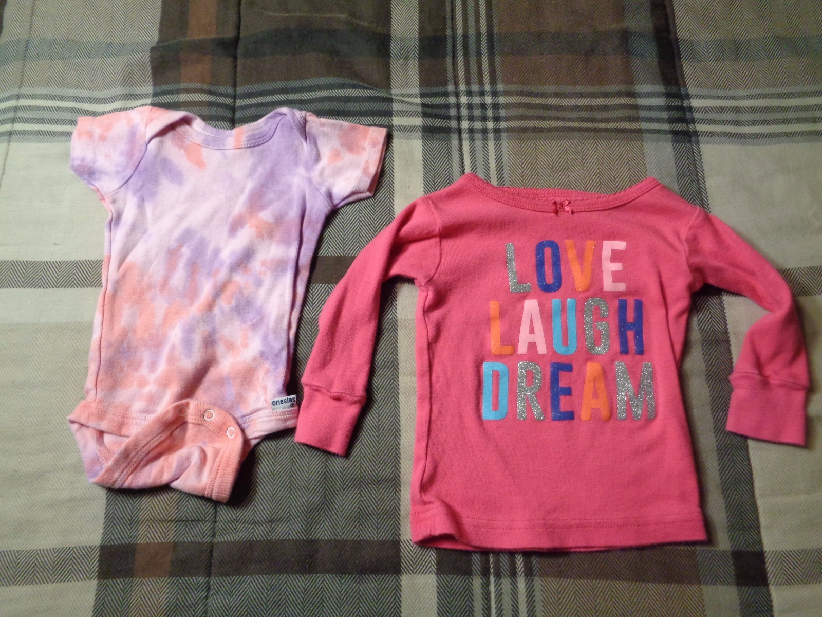 Lot of 25 pieces, girls 3-6 months clothing outfits.