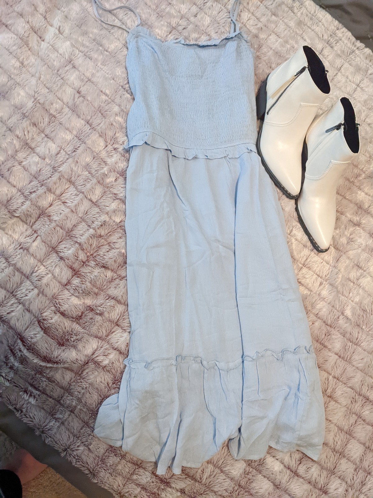 womens lot NWT 250pc Mixed Women&rsquo;s Clothing Lot. goob s,m,l,xl,2xl,3xl