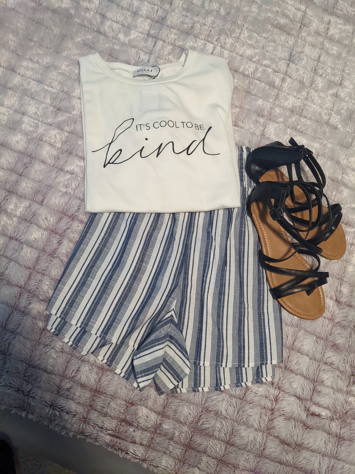 womens lot NWT 250pc Mixed Women&rsquo;s Clothing Lot. goob s,m,l,xl,2xl,3xl