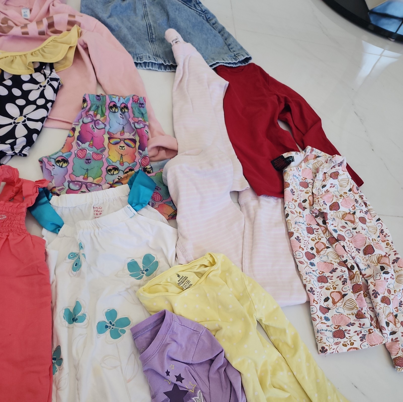 32 Pcs Lot Girls Clothes mixed Size 5T/6T dress shorts pants Old Navy Justice