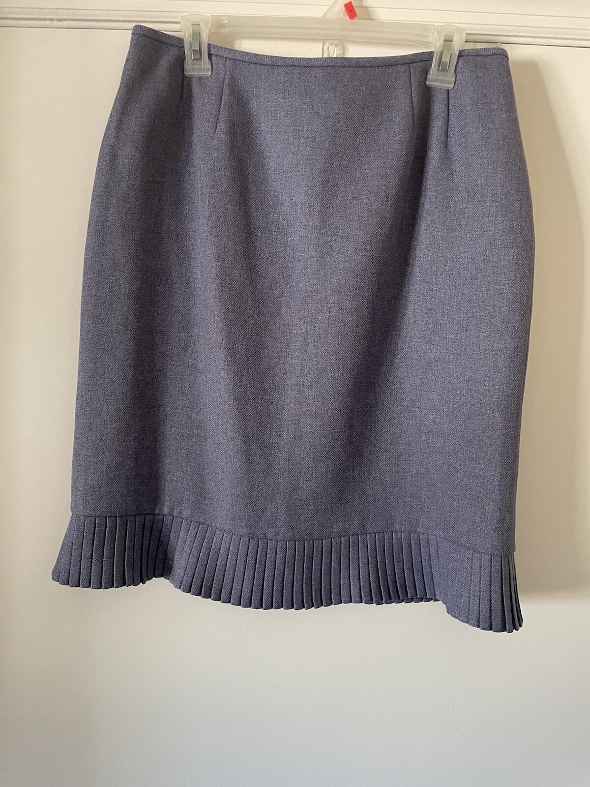 Mixed bulk clothing haul for woman’s (includes shirts, dresses etc) 200$+ value