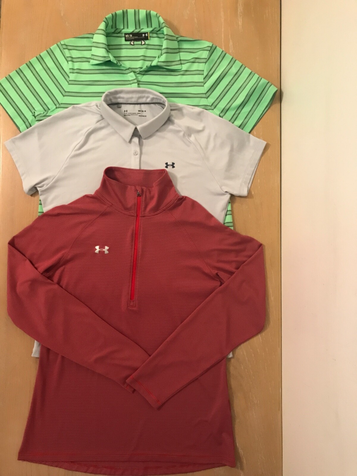 Under Armour Heatgear Ladies Tops Lot of 3, 2 Short Sleeve, 1 Long Sleeve Size M