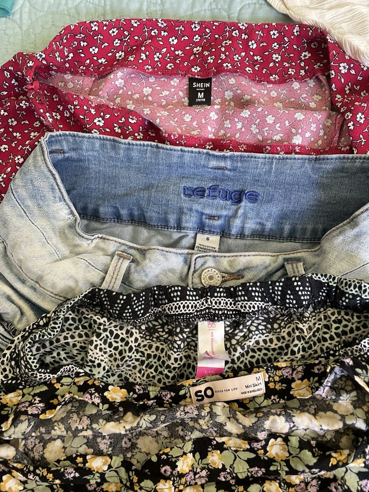 Lot Of Women’s Girls Teen Clothes Size Small Med Fun Summery Bell Bottoms Flowy