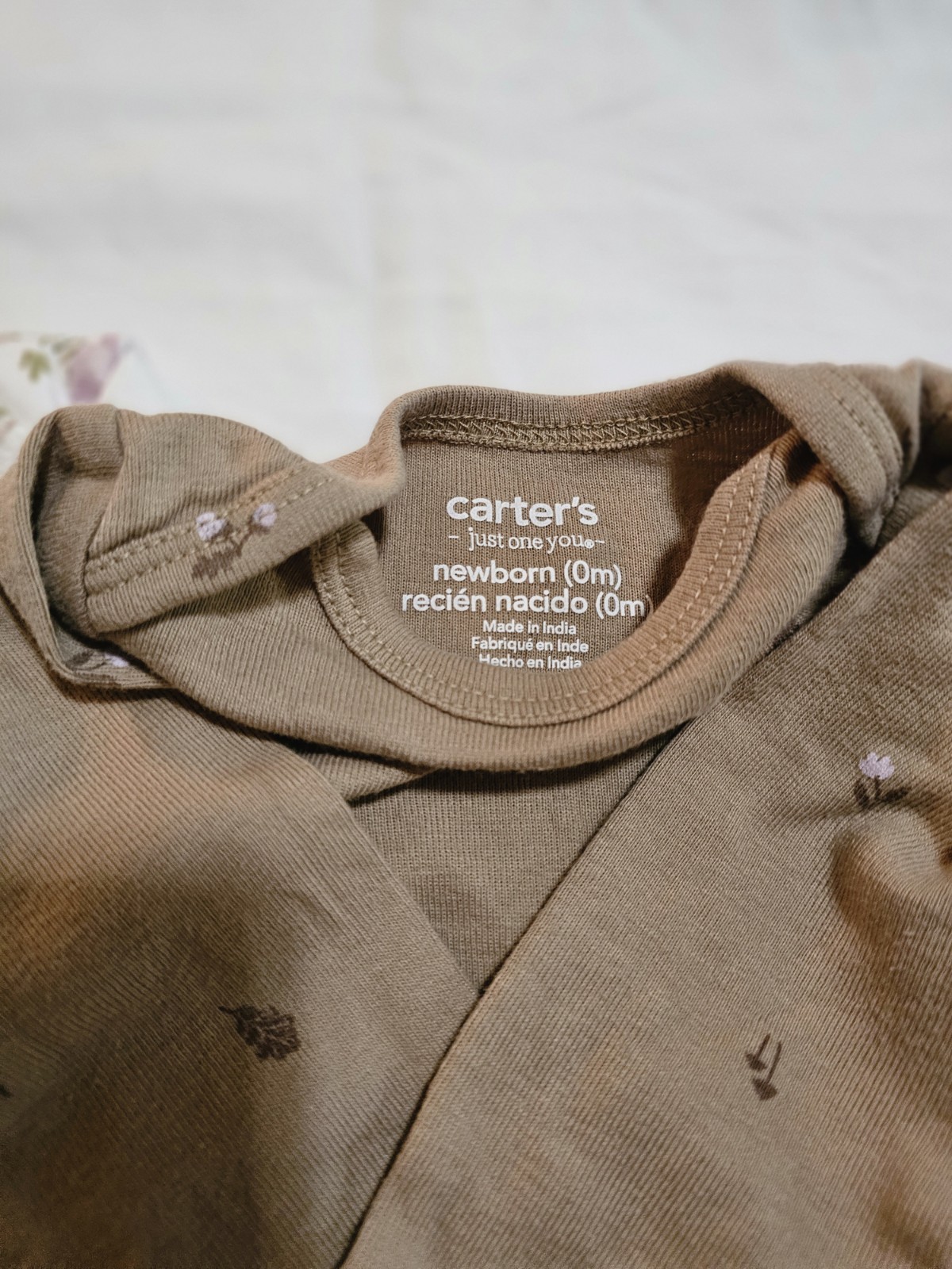 Lot of 6 Piece Newborn Clothing Carter&rsquo;s Gerber Jumping Beans