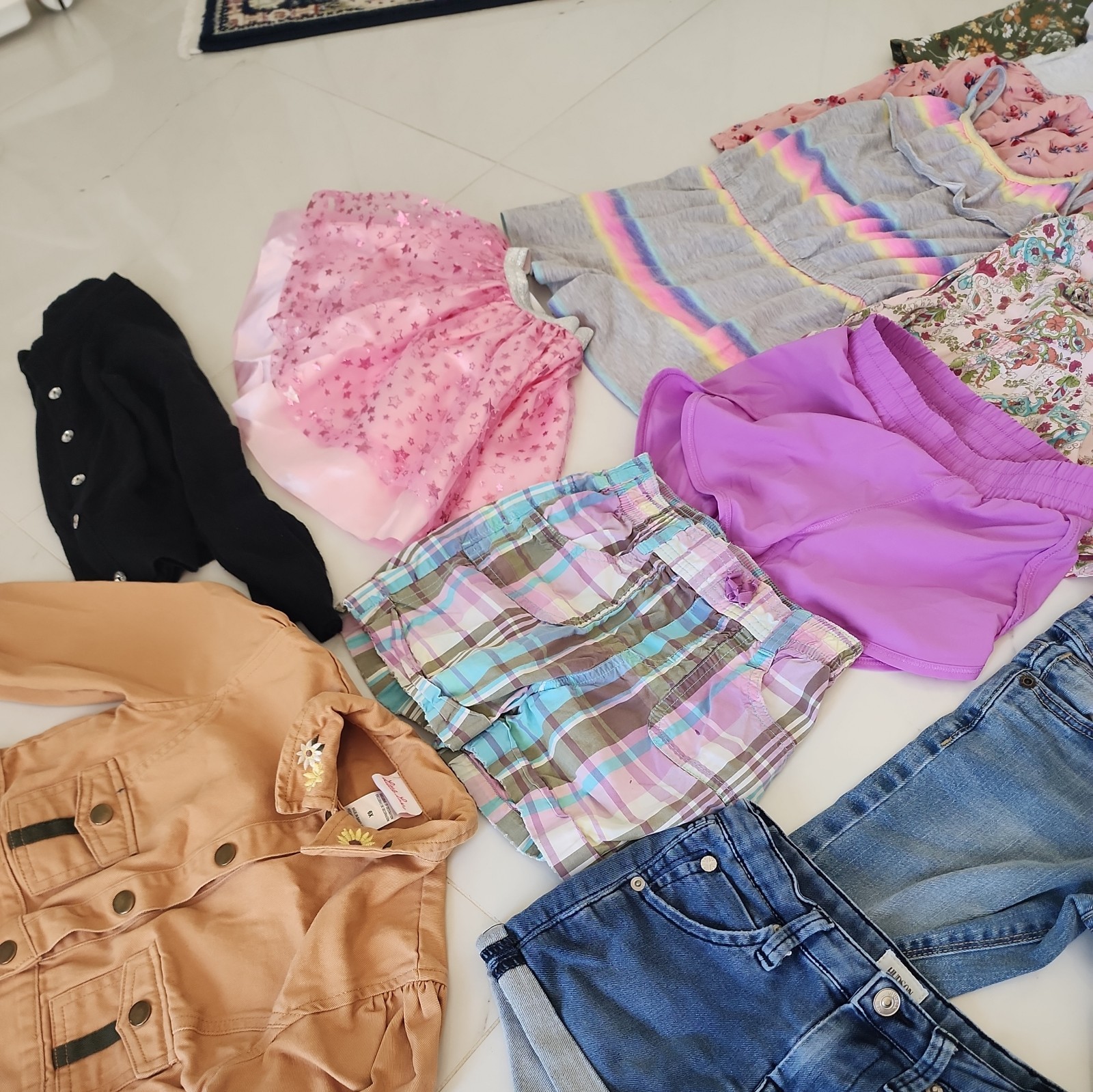 32 Pcs Lot Girls Clothes mixed Size 5T/6T dress shorts pants Old Navy Justice