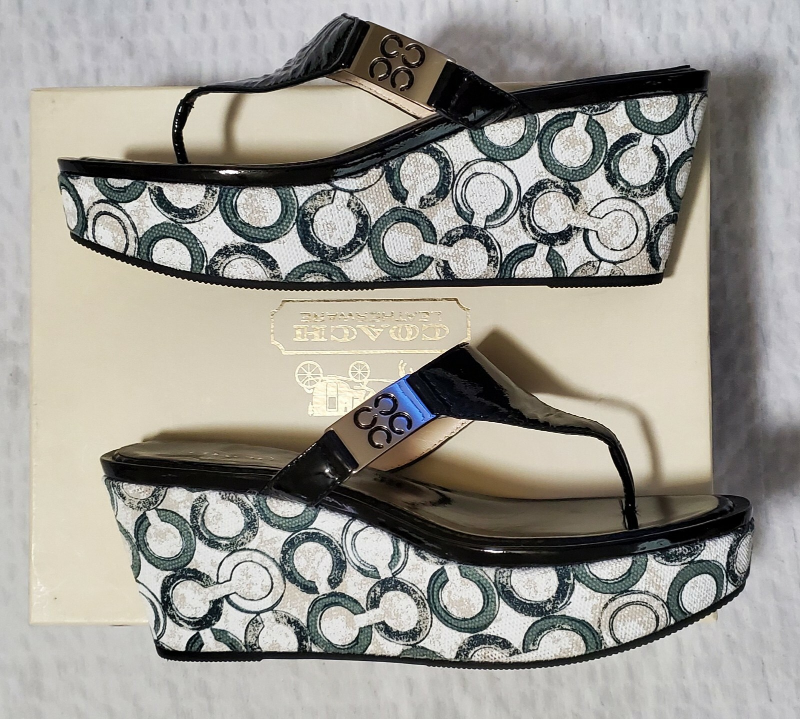 NEW COACH JAN*CRINKLE BLACK PATENT OPTICAL ART JACQUARD THONG WEDGE SANDAL 8.5M