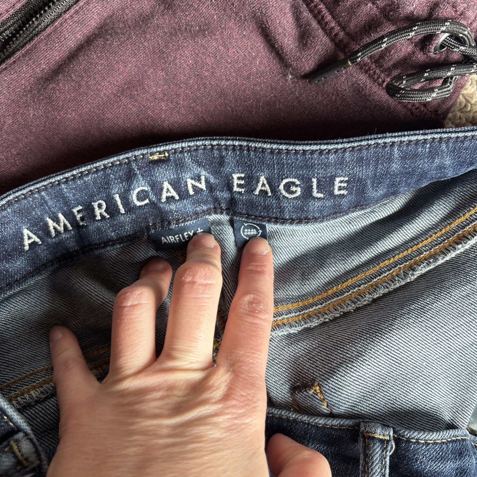 American Eagle Bundle Lot of 4 Jeans, Sweatpants, Tshirts, mens small