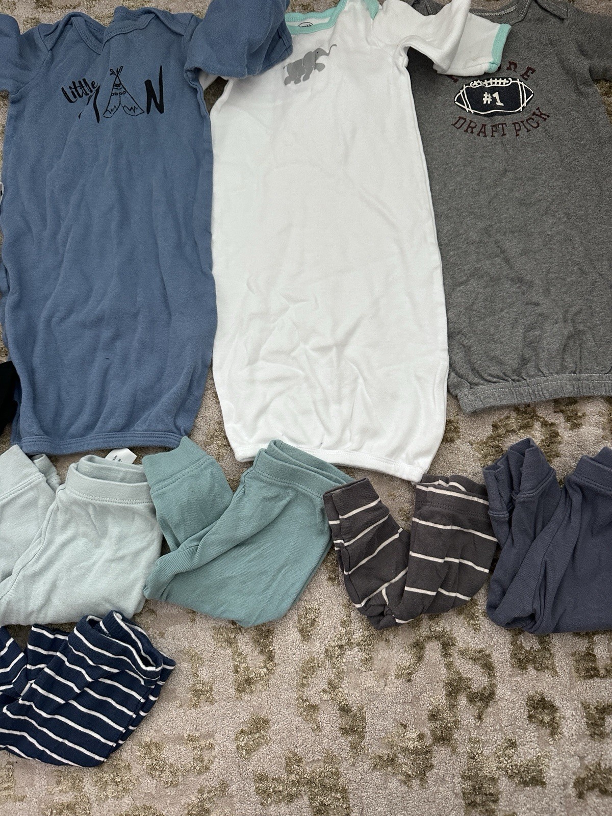 Assorted 0-3 Months Boys Infant Clothes – 14 piece lot