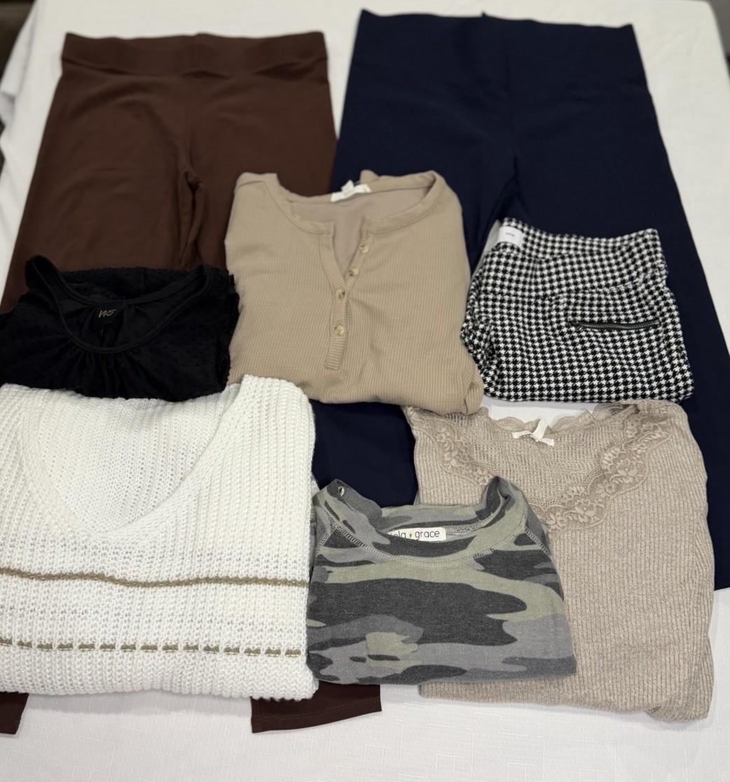 Women’s SZ Large 7 Piece Clothing Lot Dressy Leggings 4 Dressy Tops