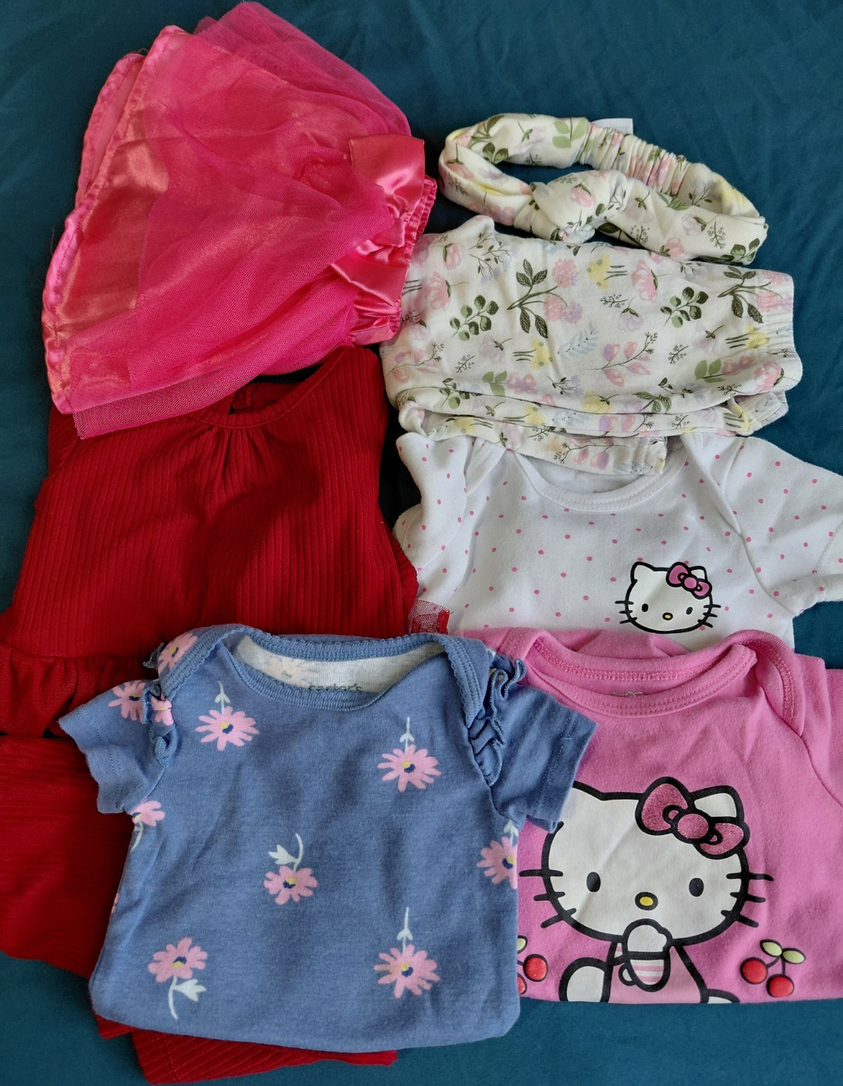 Carter&rsquo;s Hello Kitty Baby Girl Clothing Lot 6-9M 12M Multicolor Floral Cotton