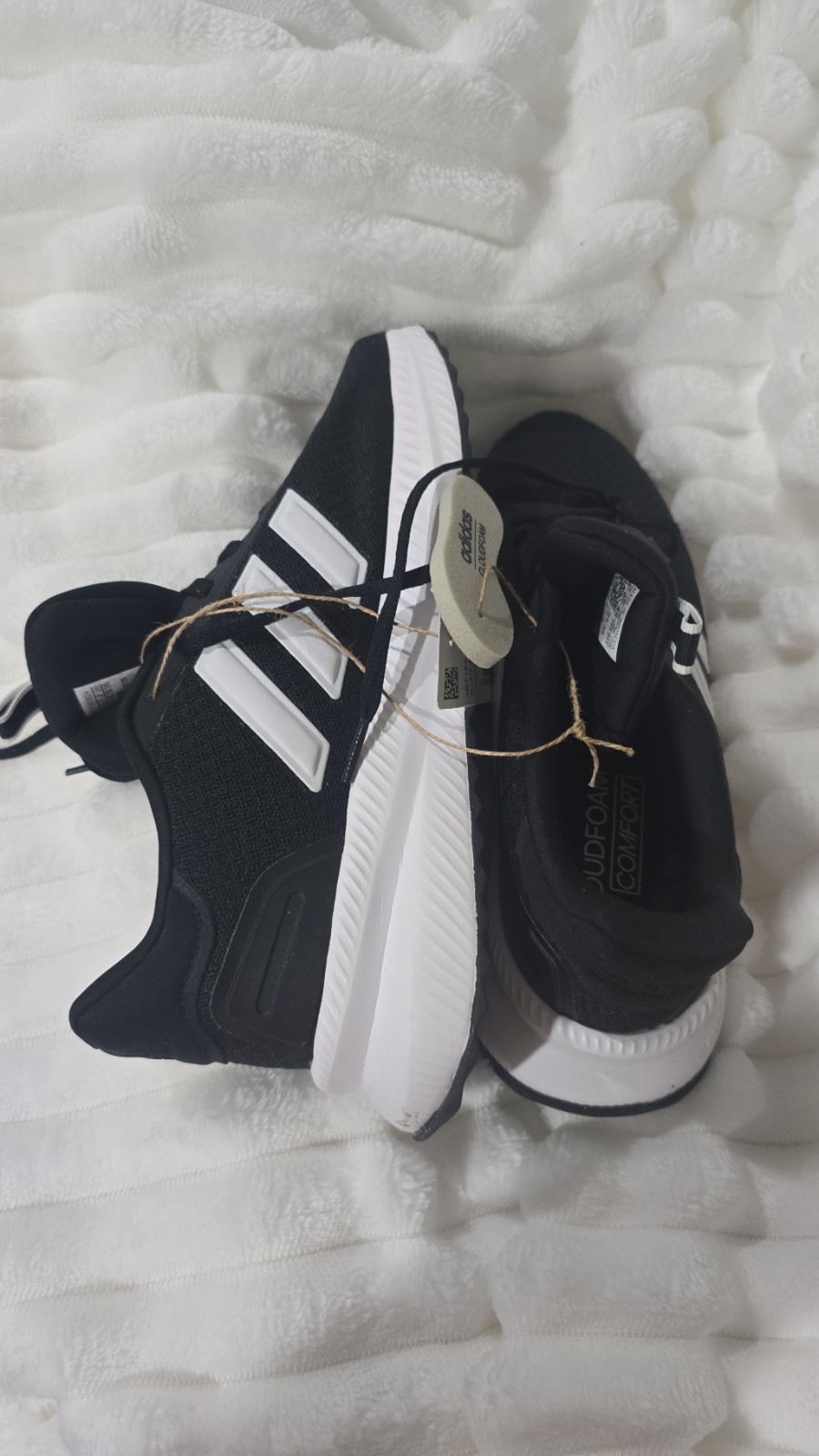 Adidas Women&rsquo;s Cloudfoam Comfort Sneakers Black White Textile Size 7.5 JR7183