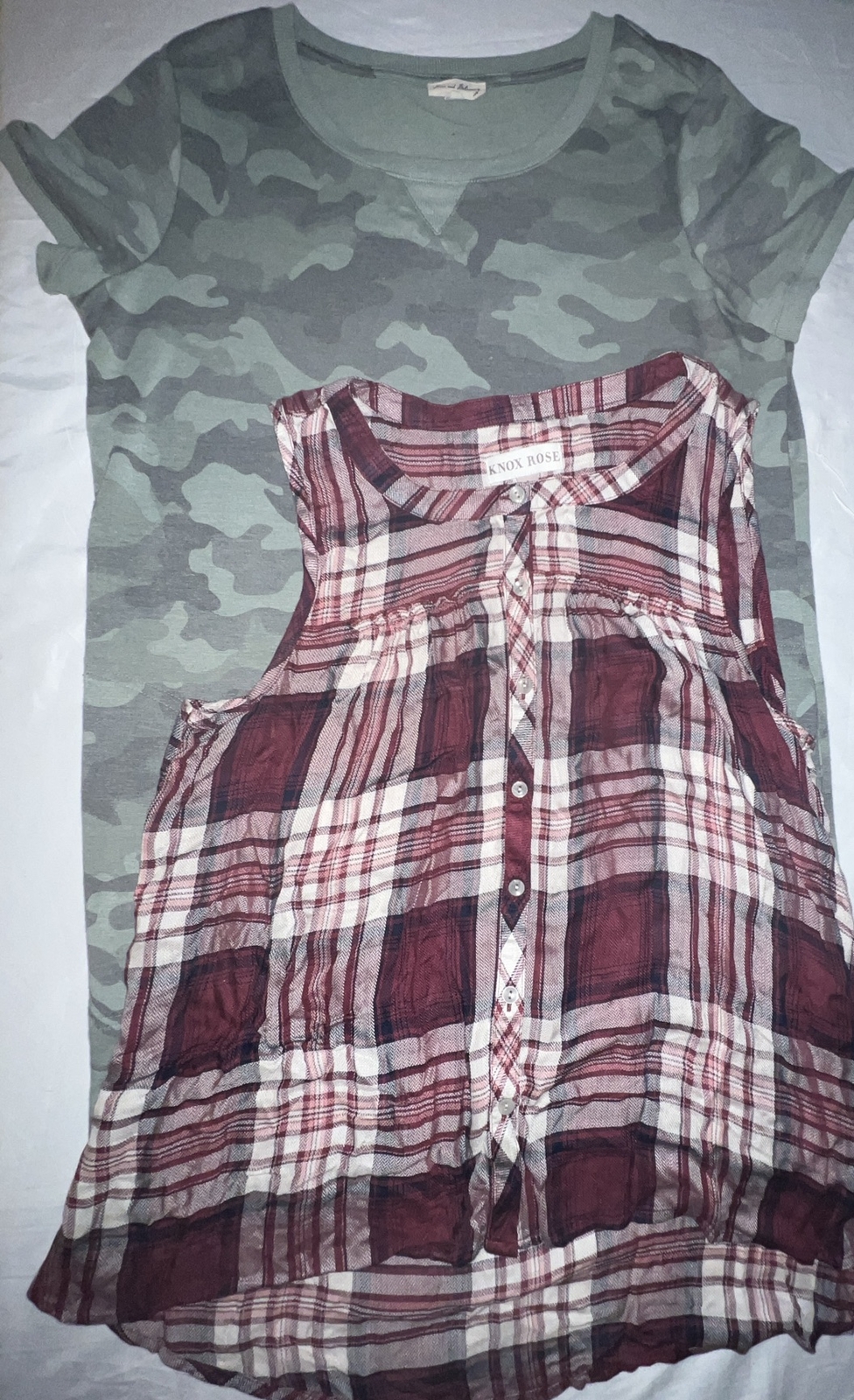 Womens 2pc Clothing Bundle Size Large – Camo Dress W/Pockets – Sleeveless Top￼