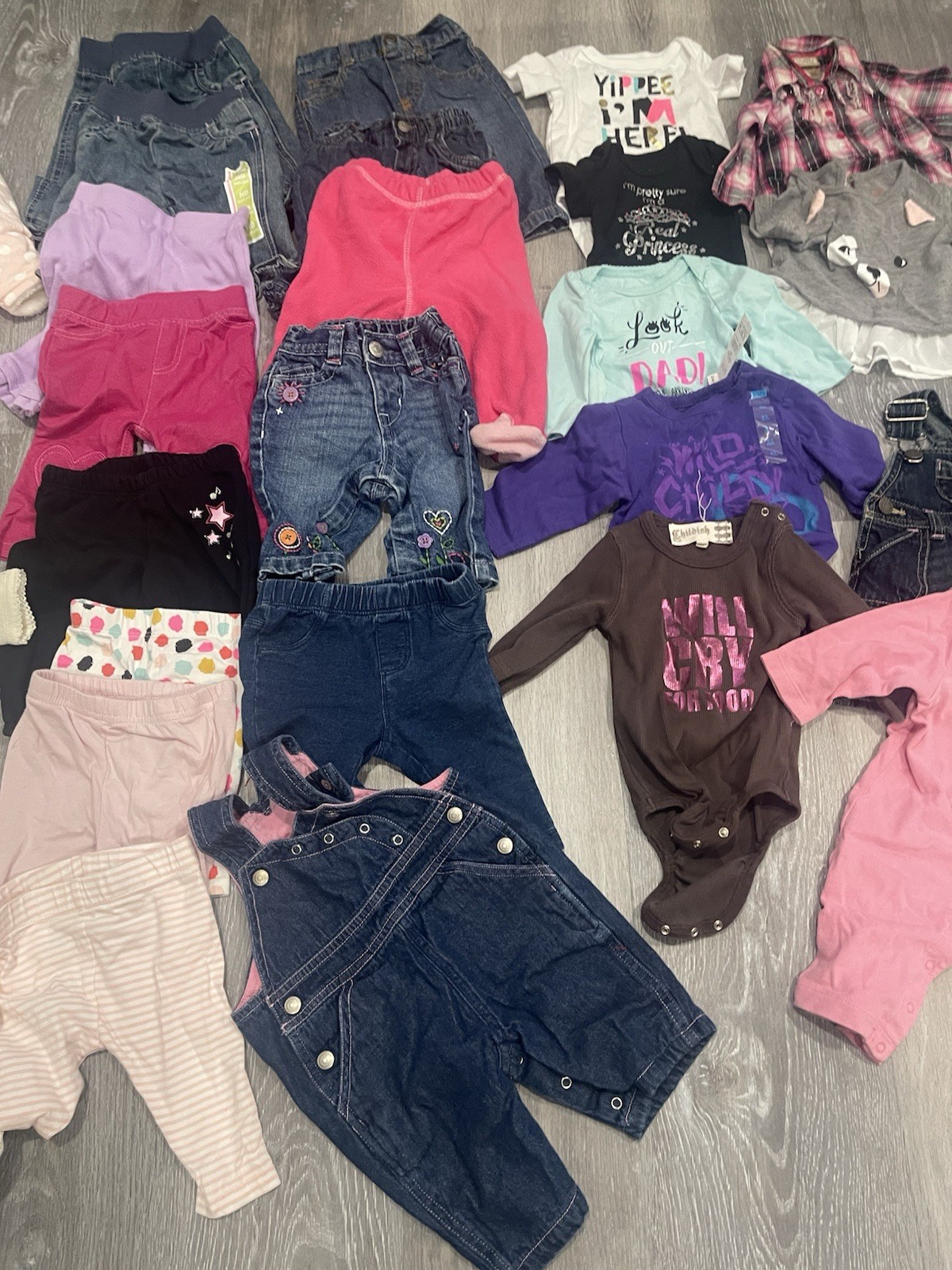 Carter&rsquo;s Baby Gap Old Navy Infant Girls Clothing Lot Of Size Newborn 0-3 Months