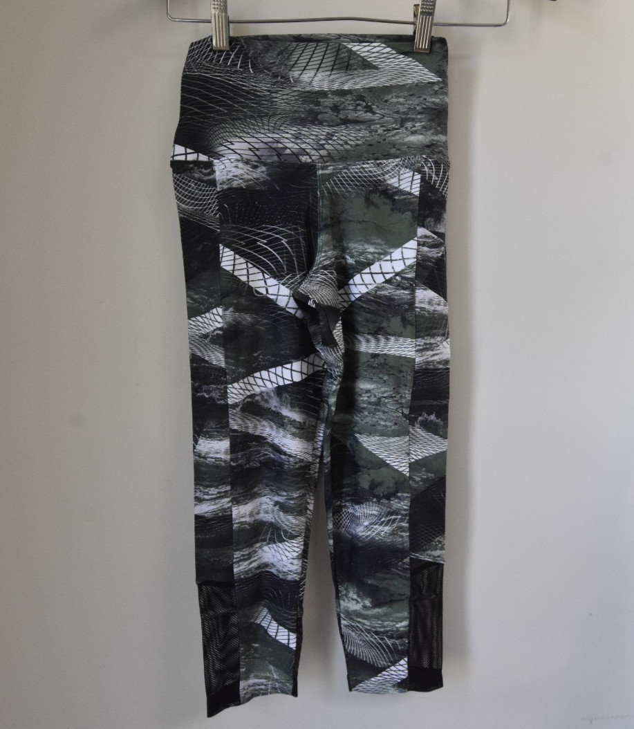 Wholesale Lot 25 New NWT Lycra Capri Pants Leggings Reseller Live Seller Whatnot