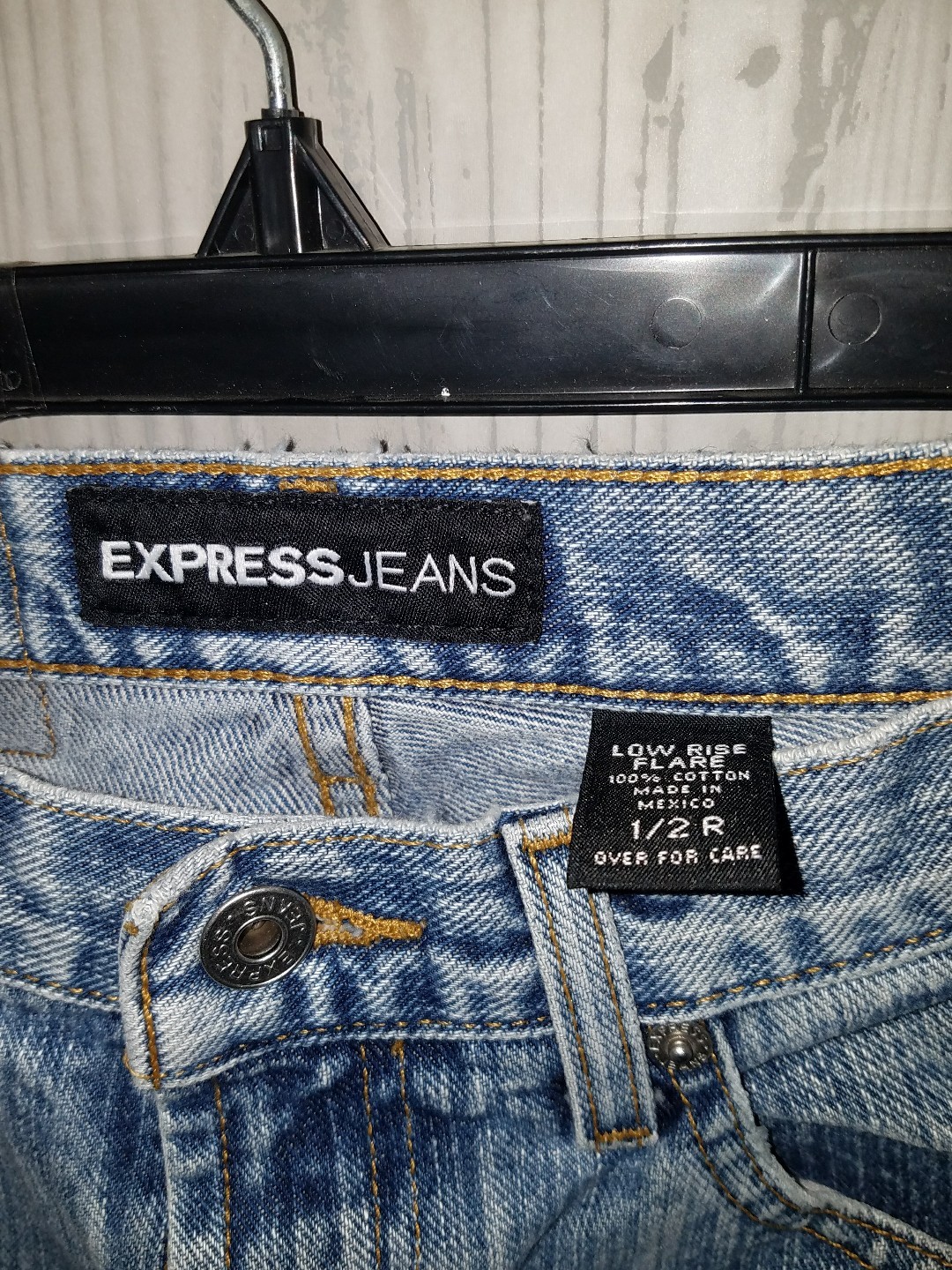 Express Jeans Womens Blue Light Wash Sz 1/2R Flare Low Rise #21