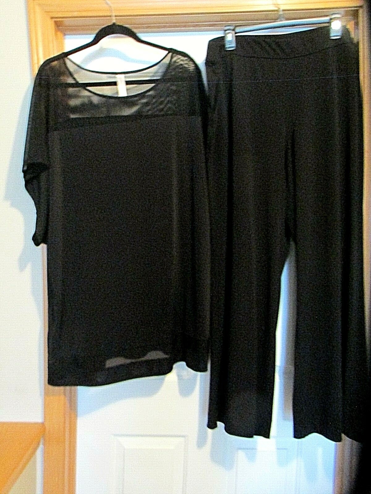 WOMANS PLUS SIZE 18/20 LANE BRYANT, TORRID, LEE MORE CLOTHING LOT# 9663