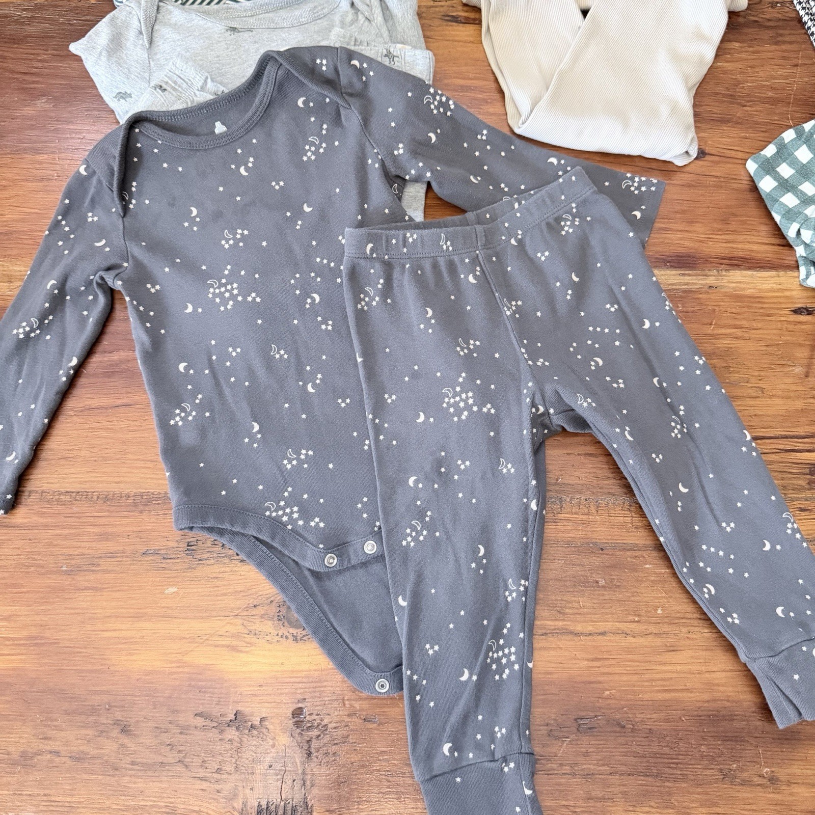 Baby 18-24Months Lot of 6 Cotton Long Sleeve Bodysuit & Pants Sets