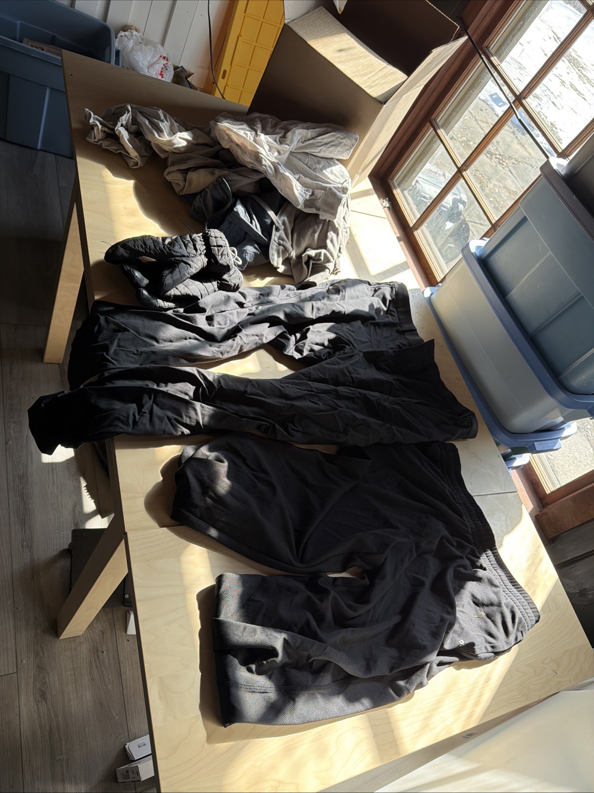 Lot Of Men’s Clothing – Size L, Dsg, Michael Kores, Under Armour, Nordstrom Td23
