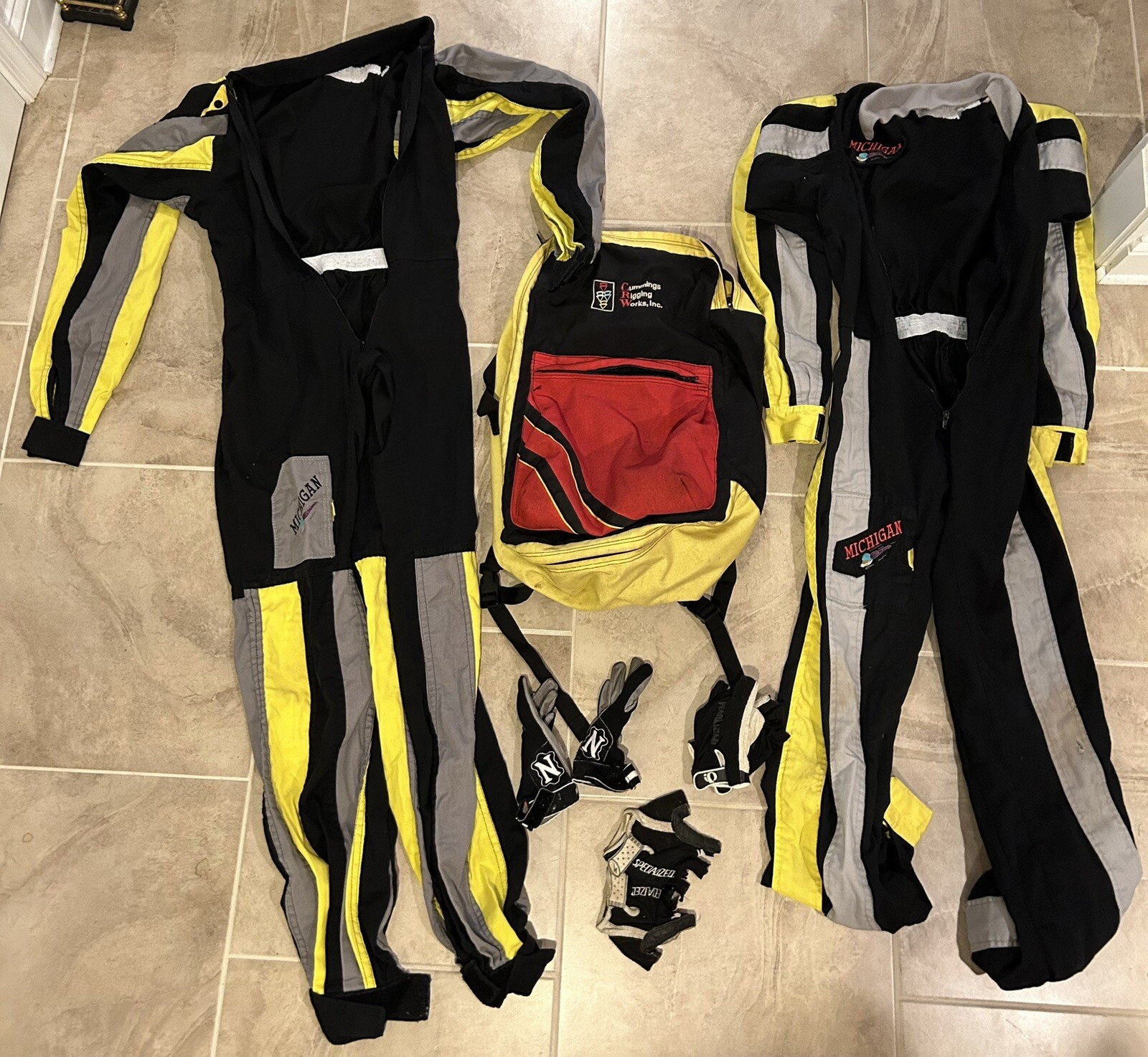 CRW Inc. Parachuting Bag Michigan Parachuting Suit Set of 2 W/Gloves