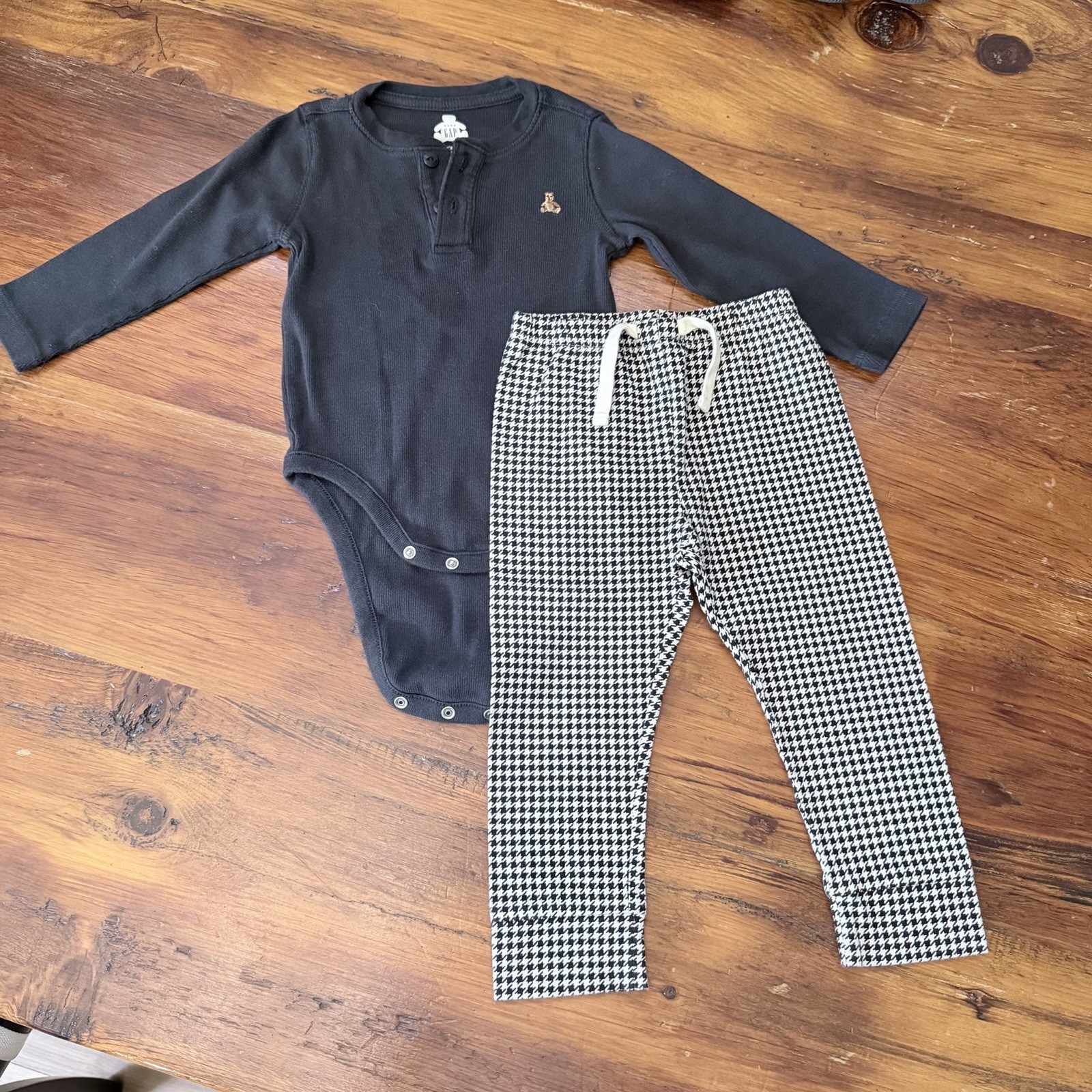 Baby 18-24Months Lot of 6 Cotton Long Sleeve Bodysuit & Pants Sets