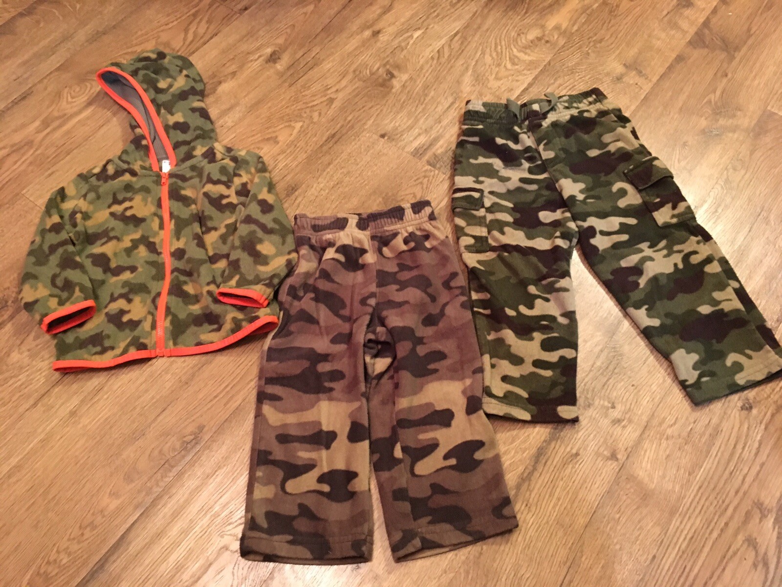 BOYS SIZE 18-24 Months Camouflage Pants, Fleece & John Deere Shirts~Lot of 5~EC