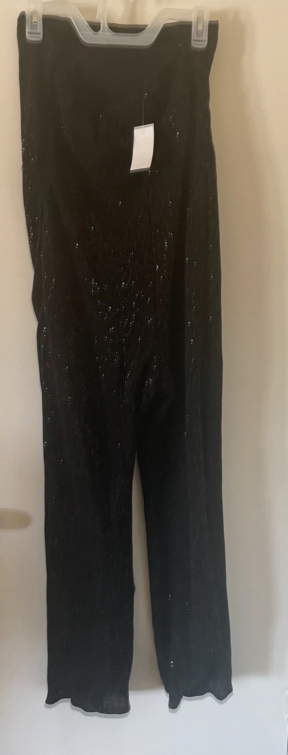 Mixed bulk clothing haul for woman’s (includes shirts, dresses etc) 200$+ value