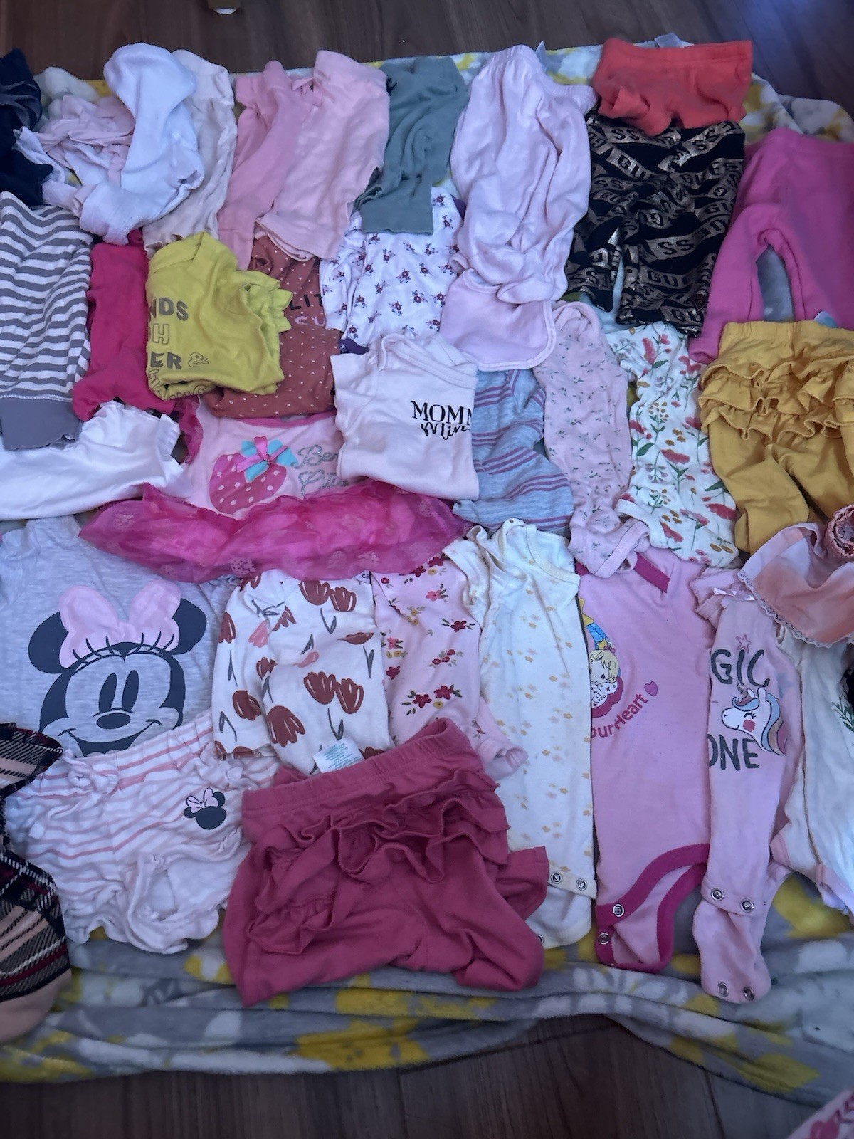 GUESS Baby Girl Cotton Clothing Lot Minnie Mouse Multicolor 0-6M 6/9M/ 12M 43pc