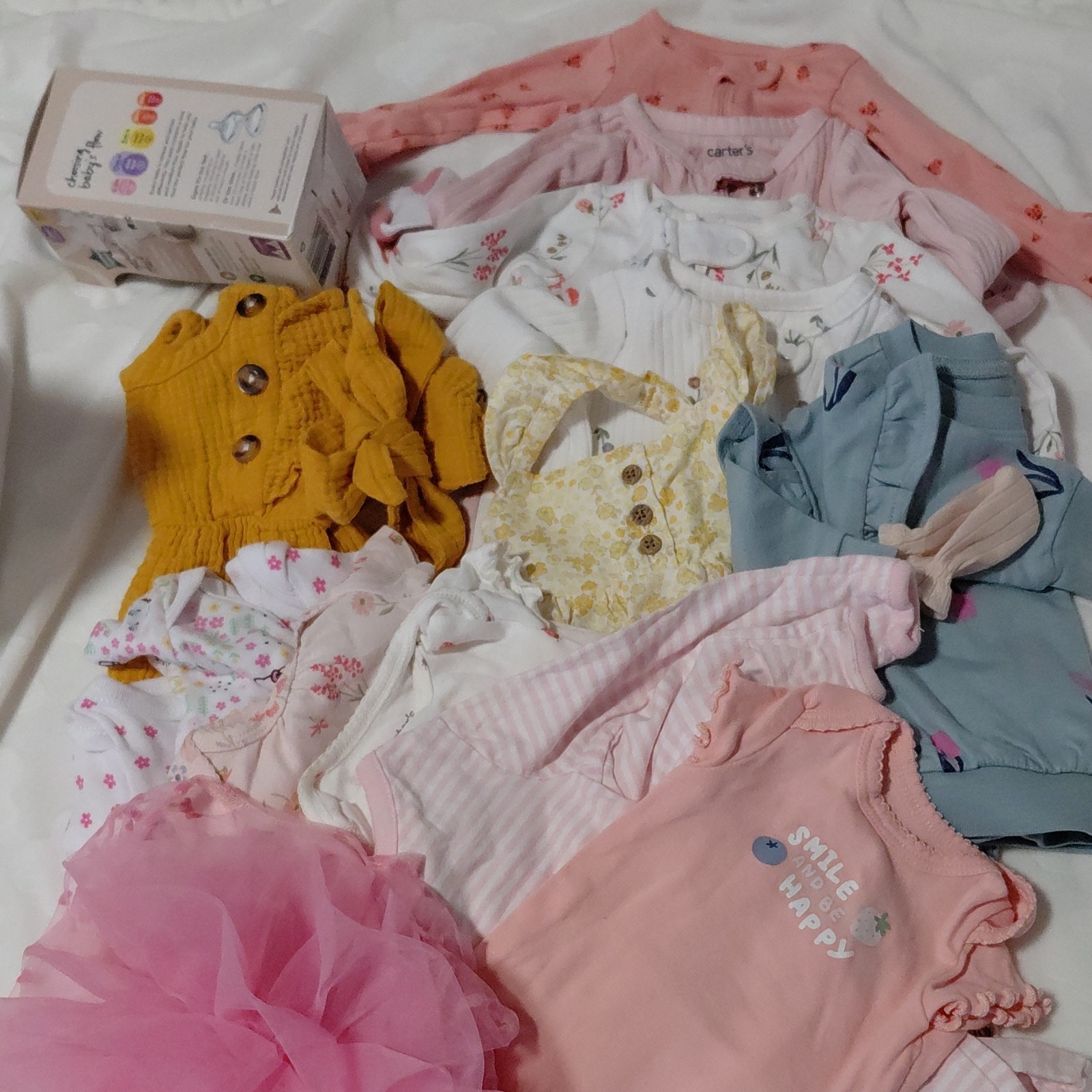 Carter&rsquo;s Okie Dokie Hello Kitty Baby Girl Clothing Lot Newborn Multicolor Floral