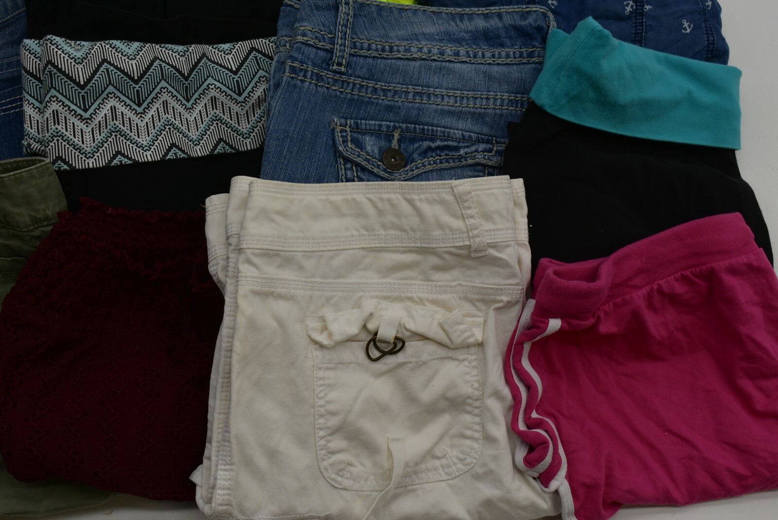 Wholesale Bulk Lot Of 15 Juniors 15 Summer/ Spring Shorts Skirts Capris Leggings
