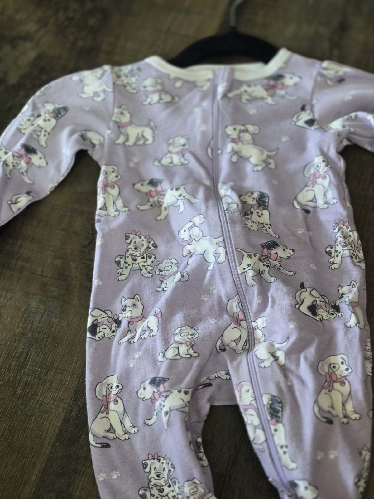 Lot of newborn to 0-3 month girl clothes 7 pj&rsquo;s and 5 outfits