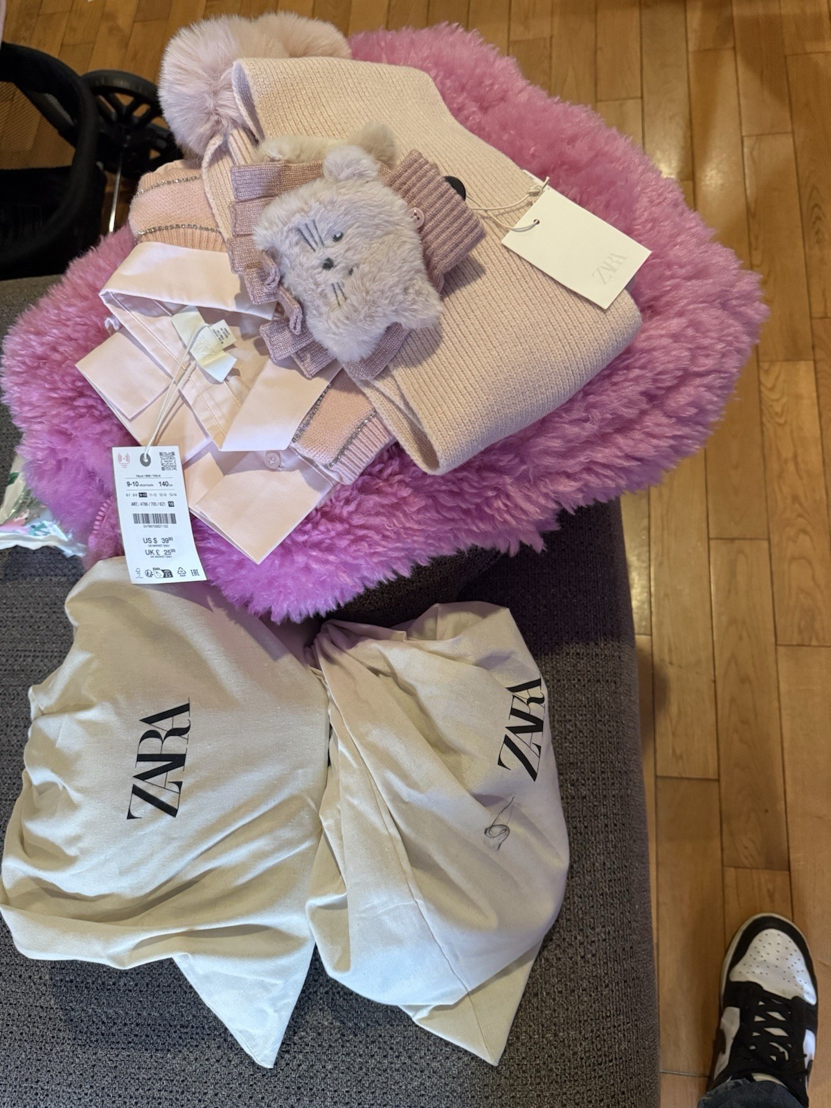 ZARA Everything is new. For girlsfrom 8 10 years old, wepay $275 for everything