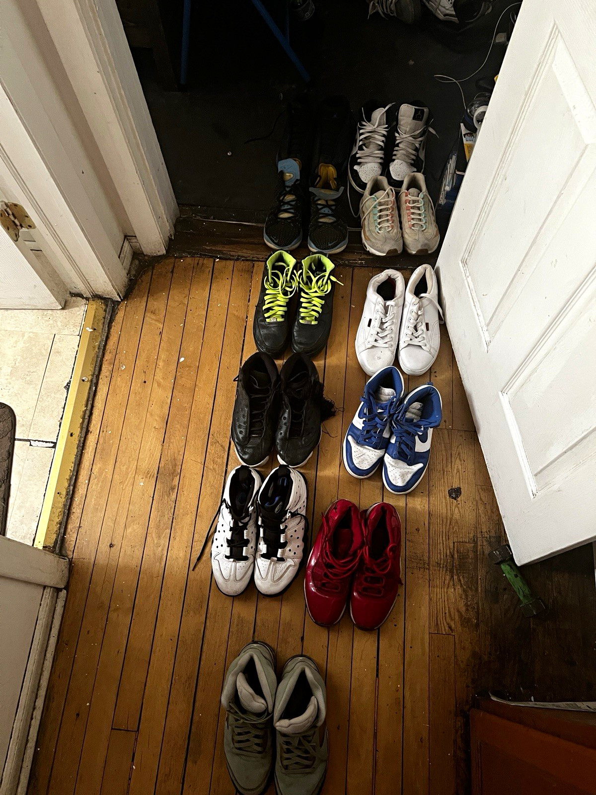 Multi-Pair Sneaker Clearout | Jordans, Nikes, & More (Sizes 8.5 – 11)
