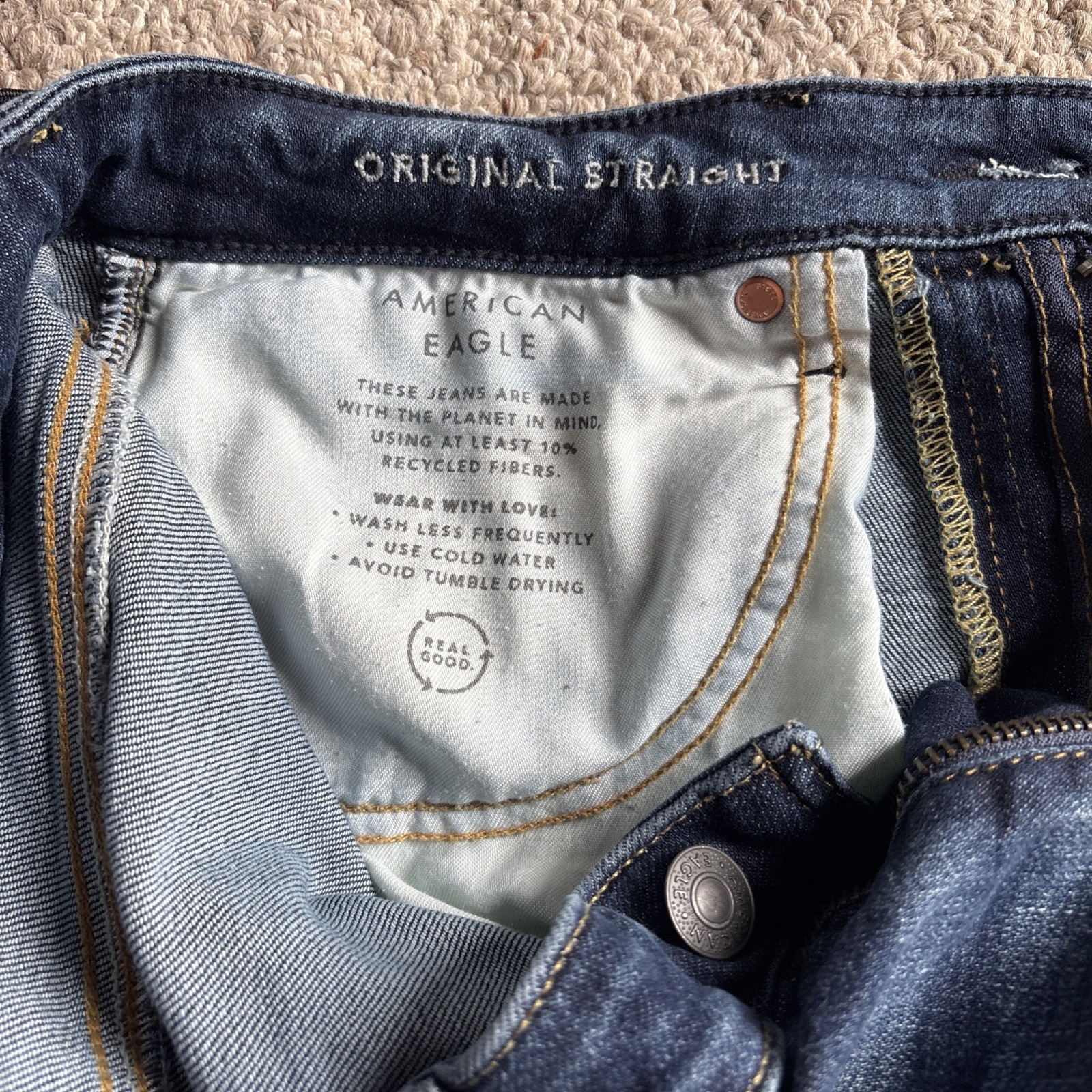 American Eagle Bundle Lot of 4 Jeans, Sweatpants, Tshirts, mens small